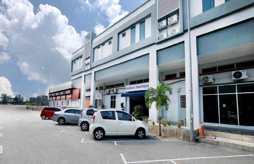 Atabara Boutique Hotel Kuantan Buitenkant foto