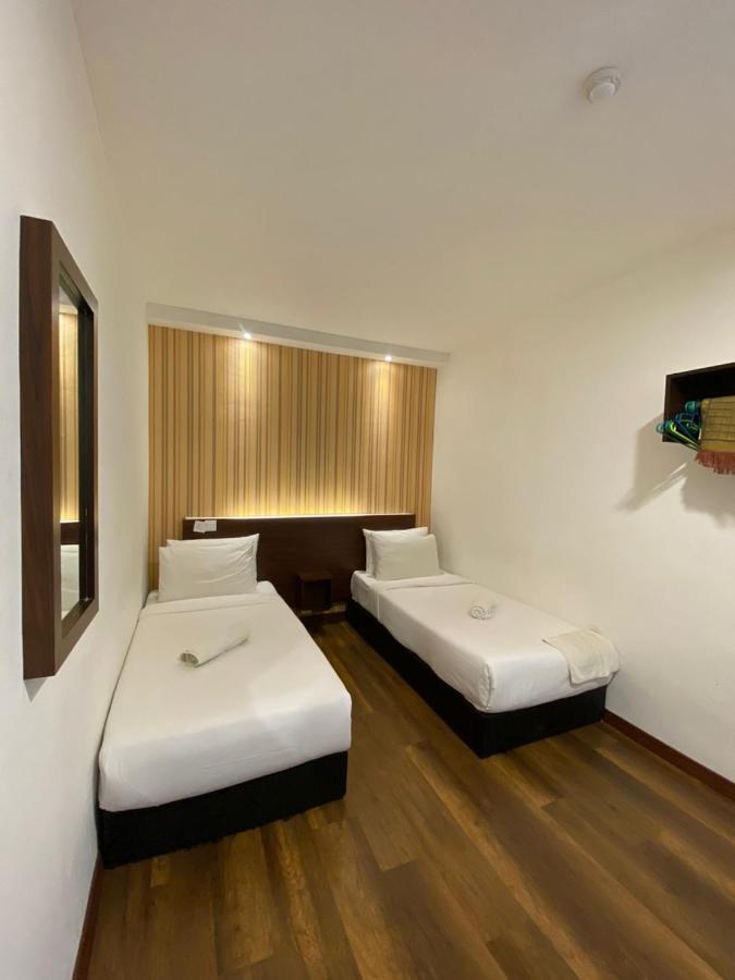 Atabara Boutique Hotel Kuantan Buitenkant foto